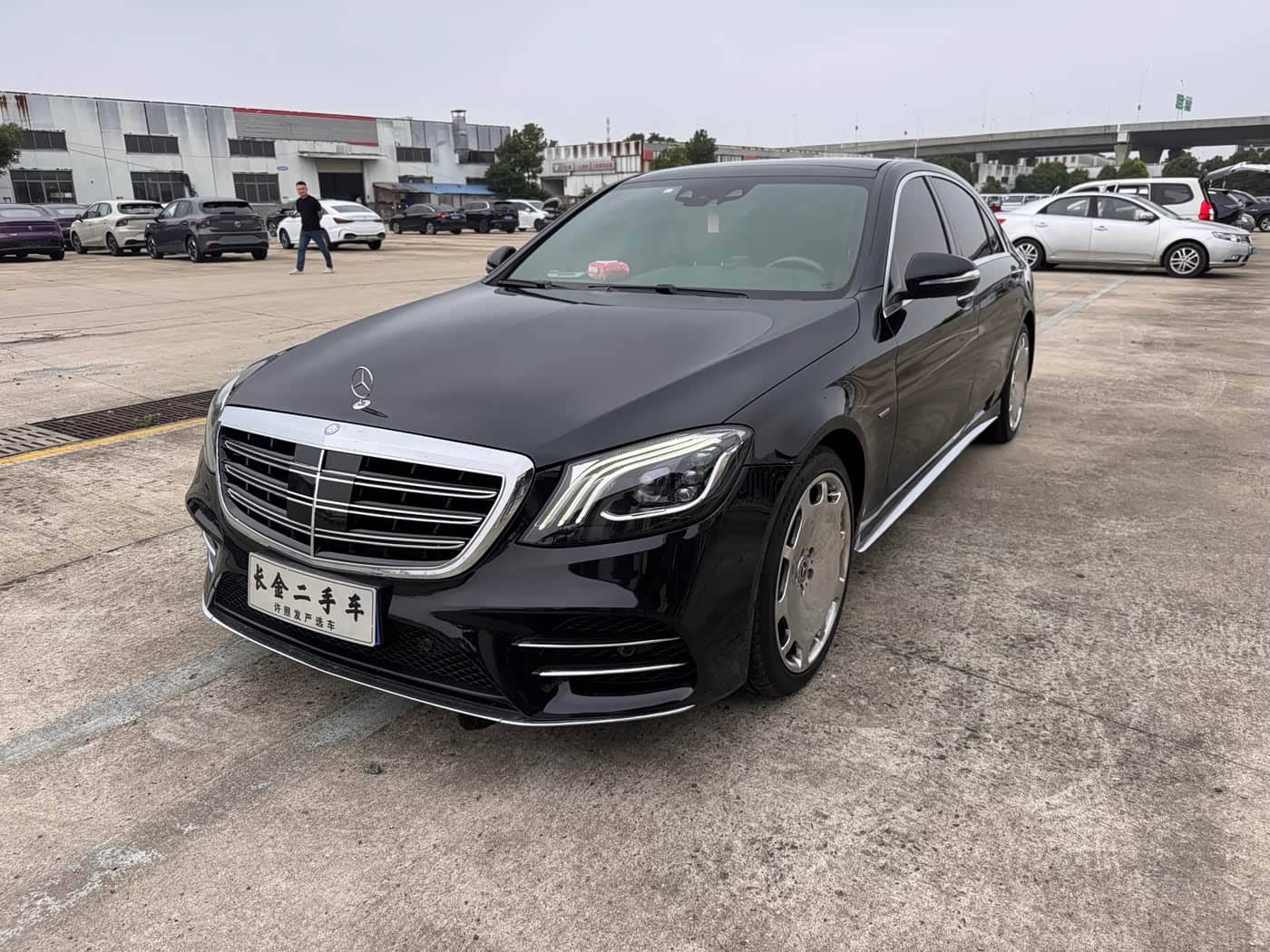 Mercedes-Benz S-Class