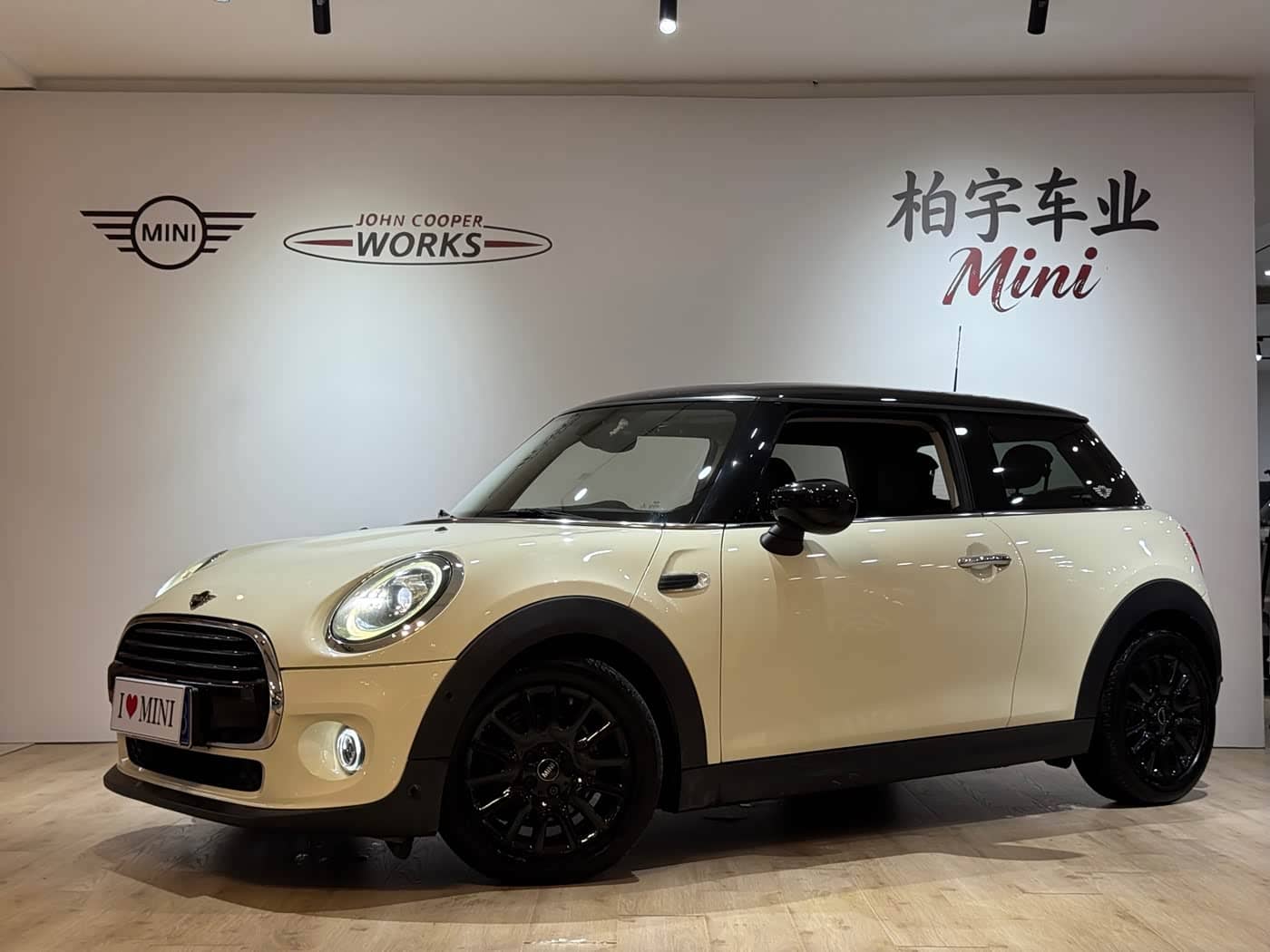 MINI MINI