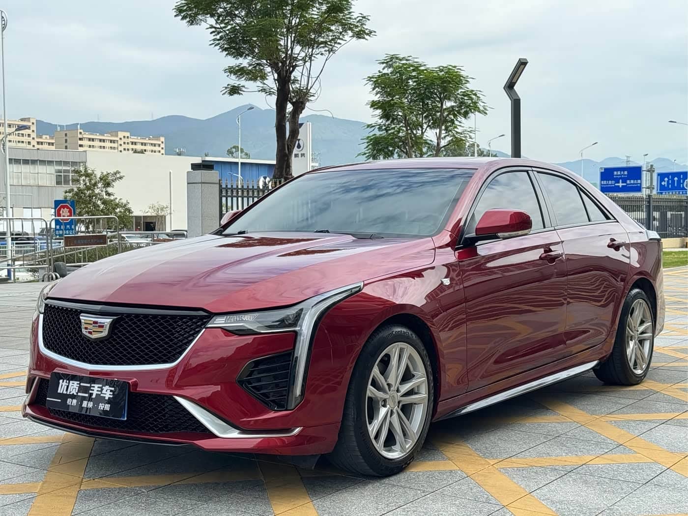 Cadillac CT4