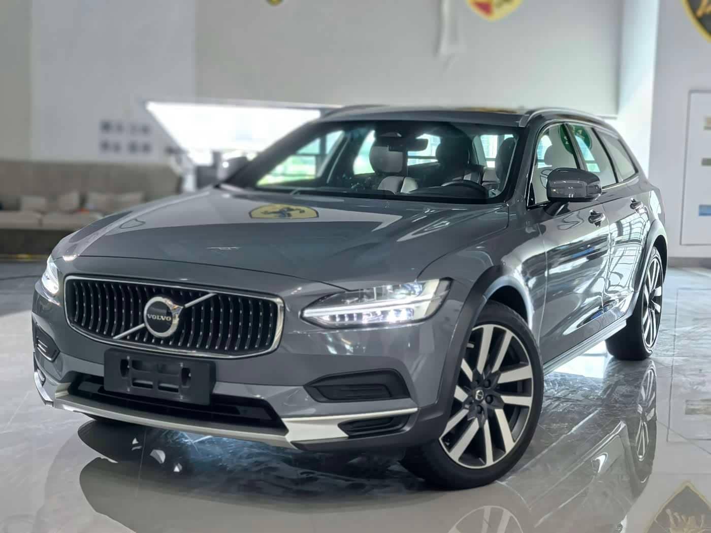 Volvo V90