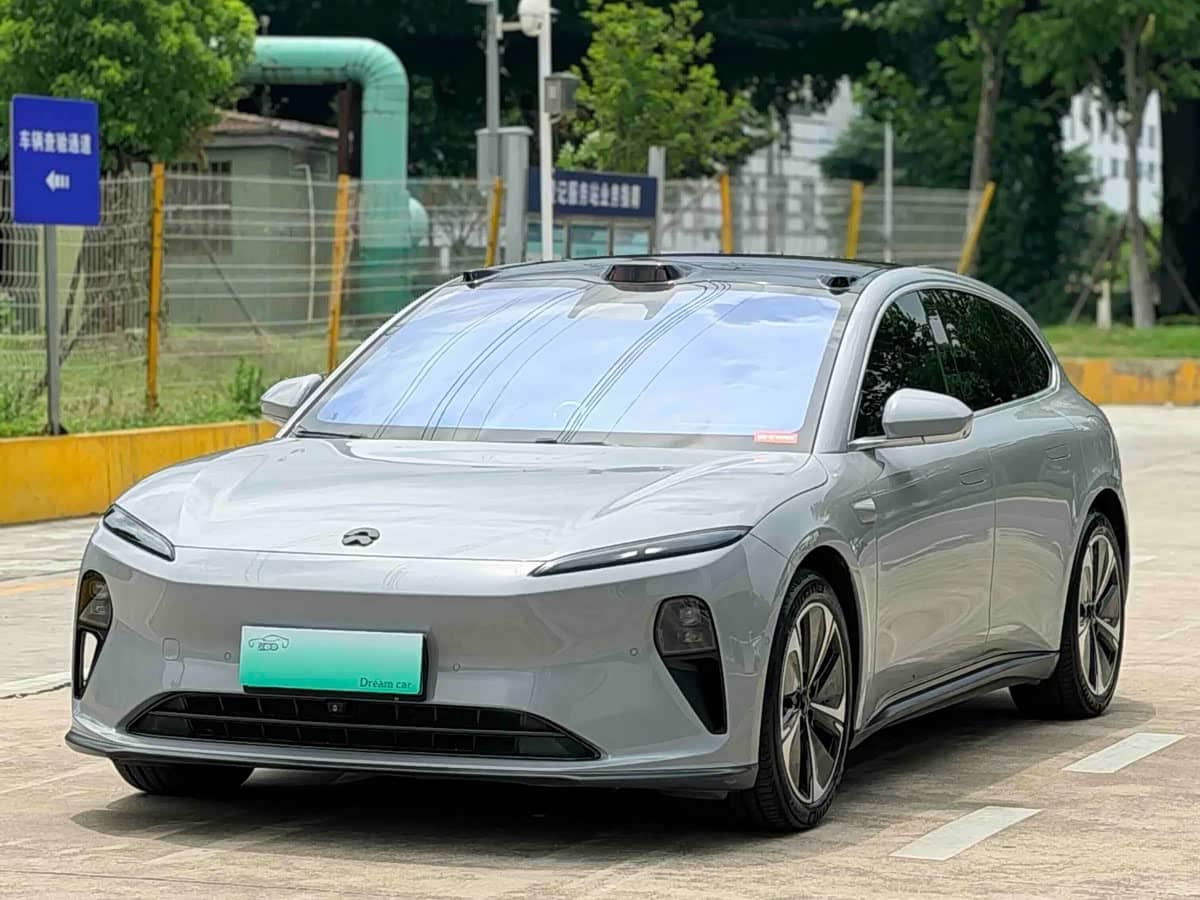 NIO ET5T