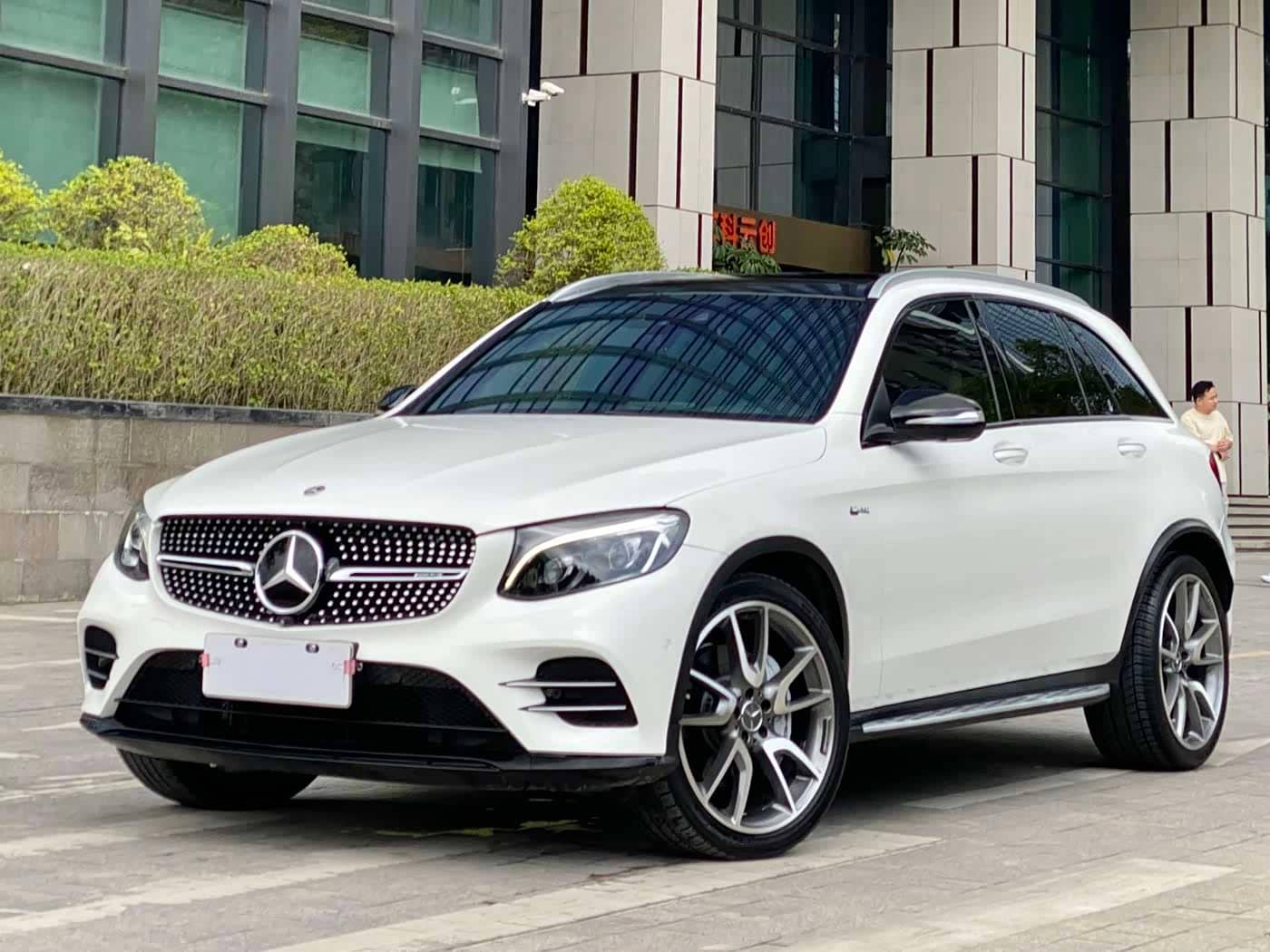 Mercedes-Benz GLC AMG