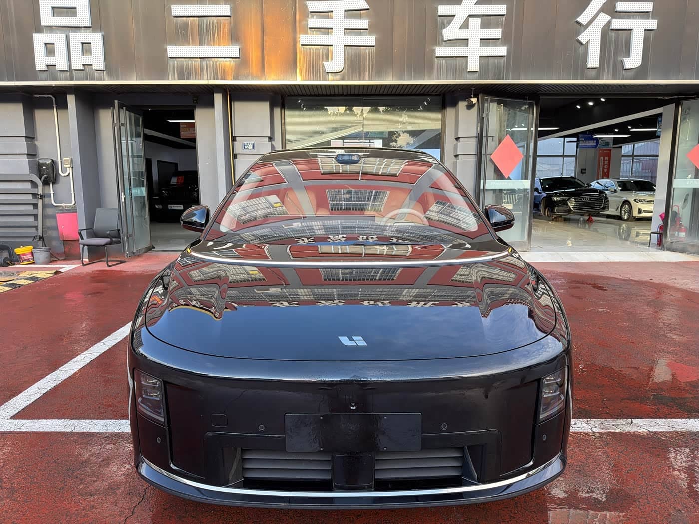 Li Auto Li i8