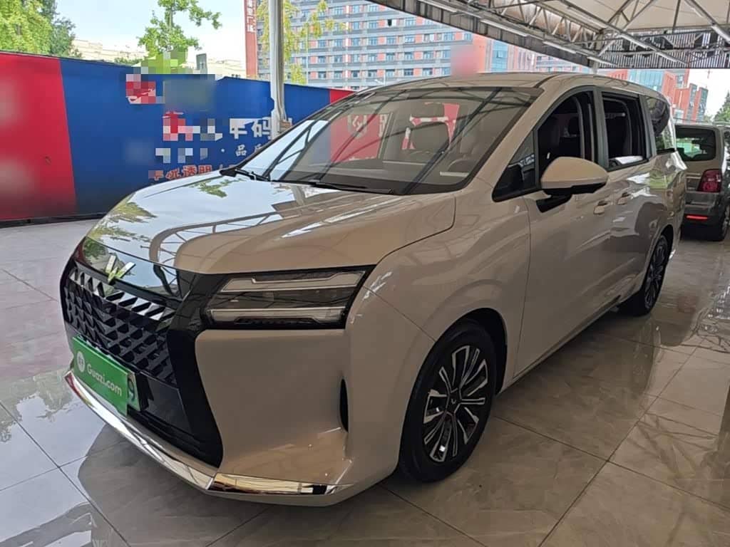 Wuling Motors Xingguang 730 New Energy