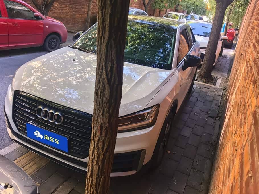 Audi Q2L