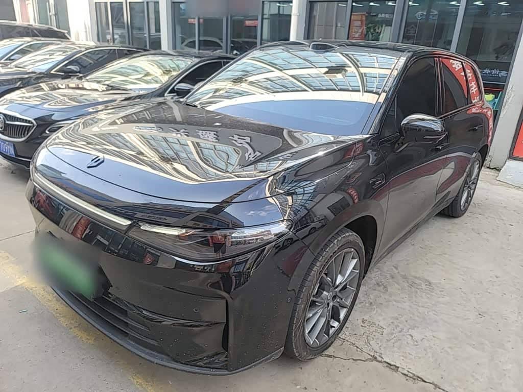 Leapmotor C10