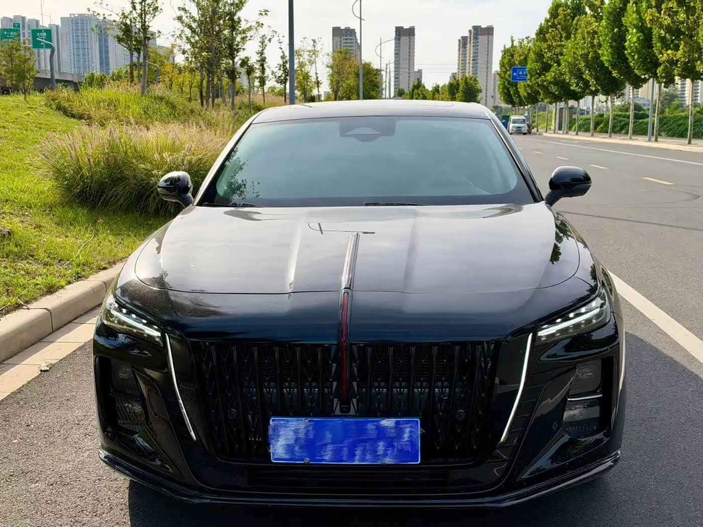 Hongqi H5
