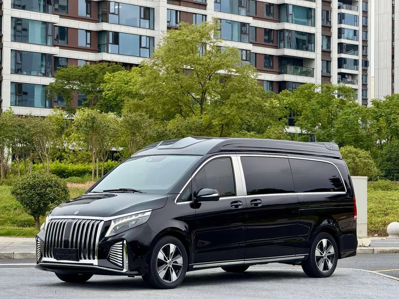 Mercedes-Benz V-Class