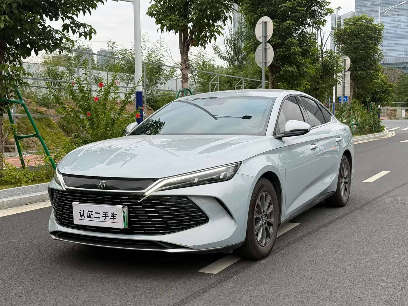 BYD Qin L