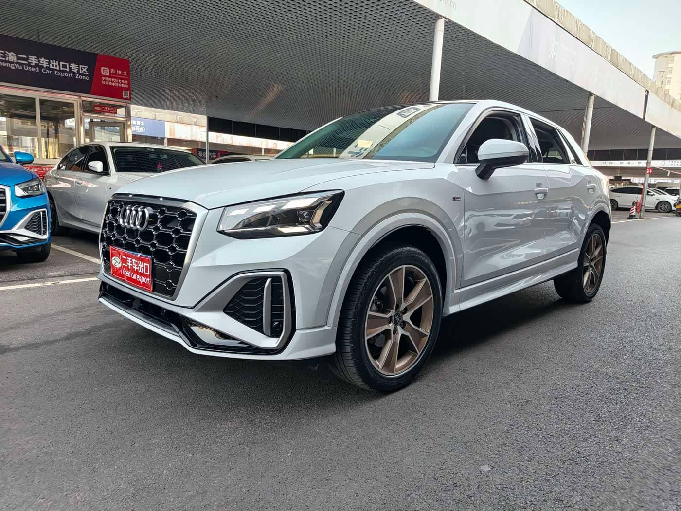 Audi Q2L