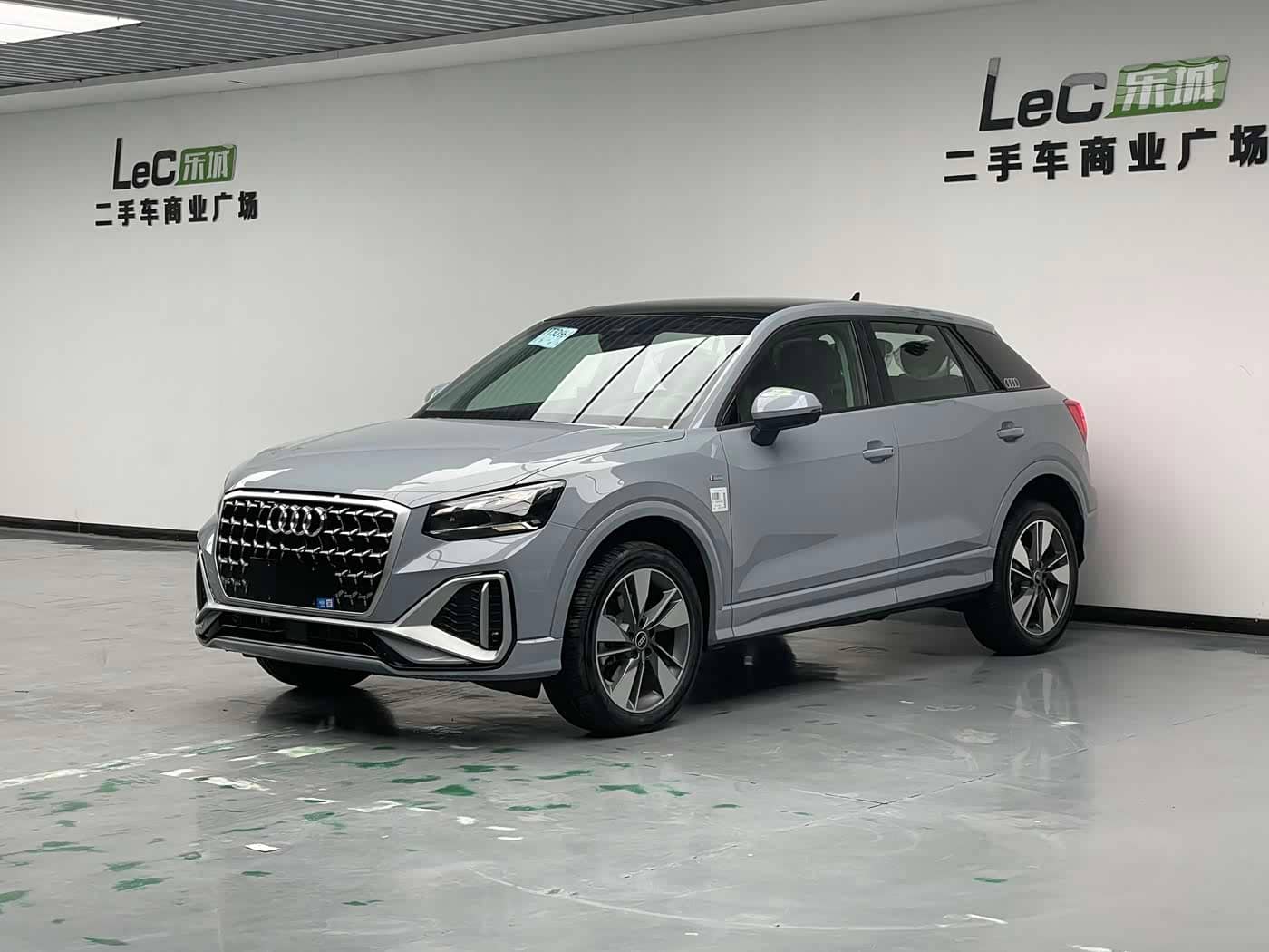 Audi Q2L