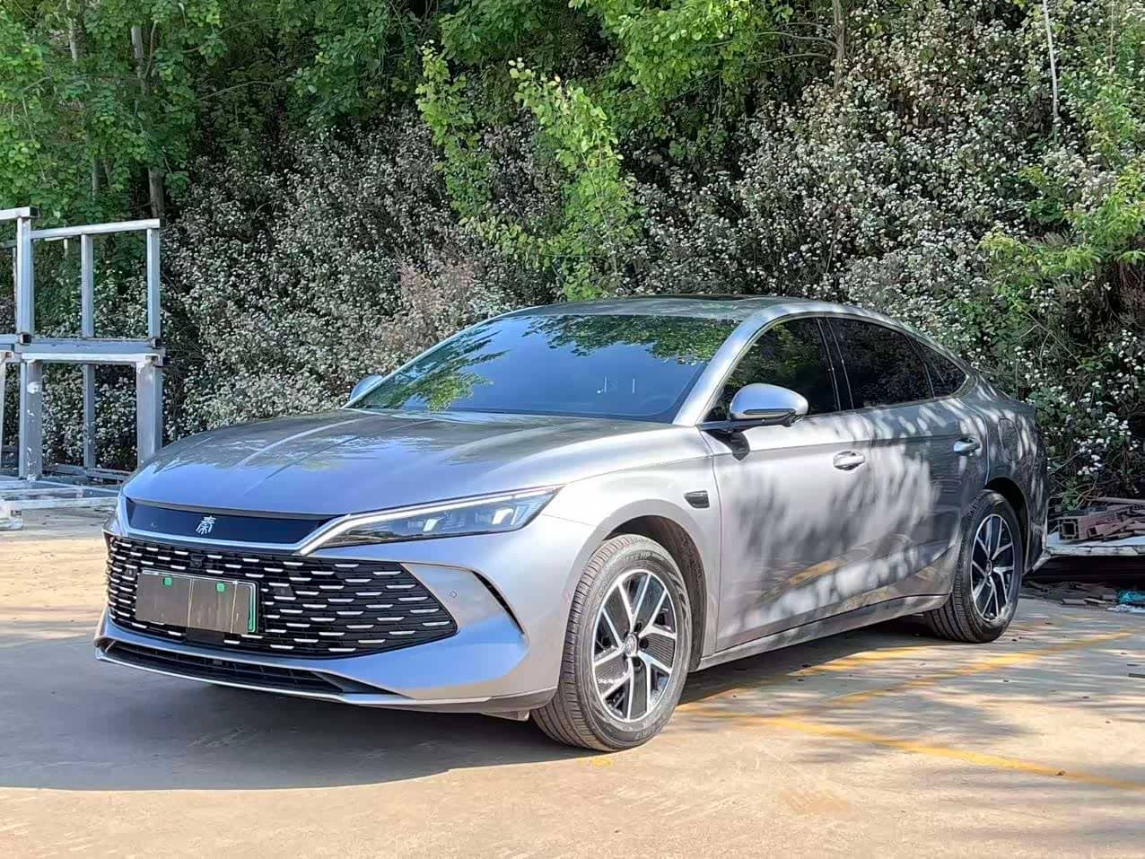 BYD Qin L