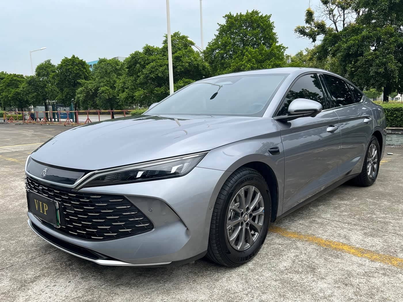 BYD Qin L