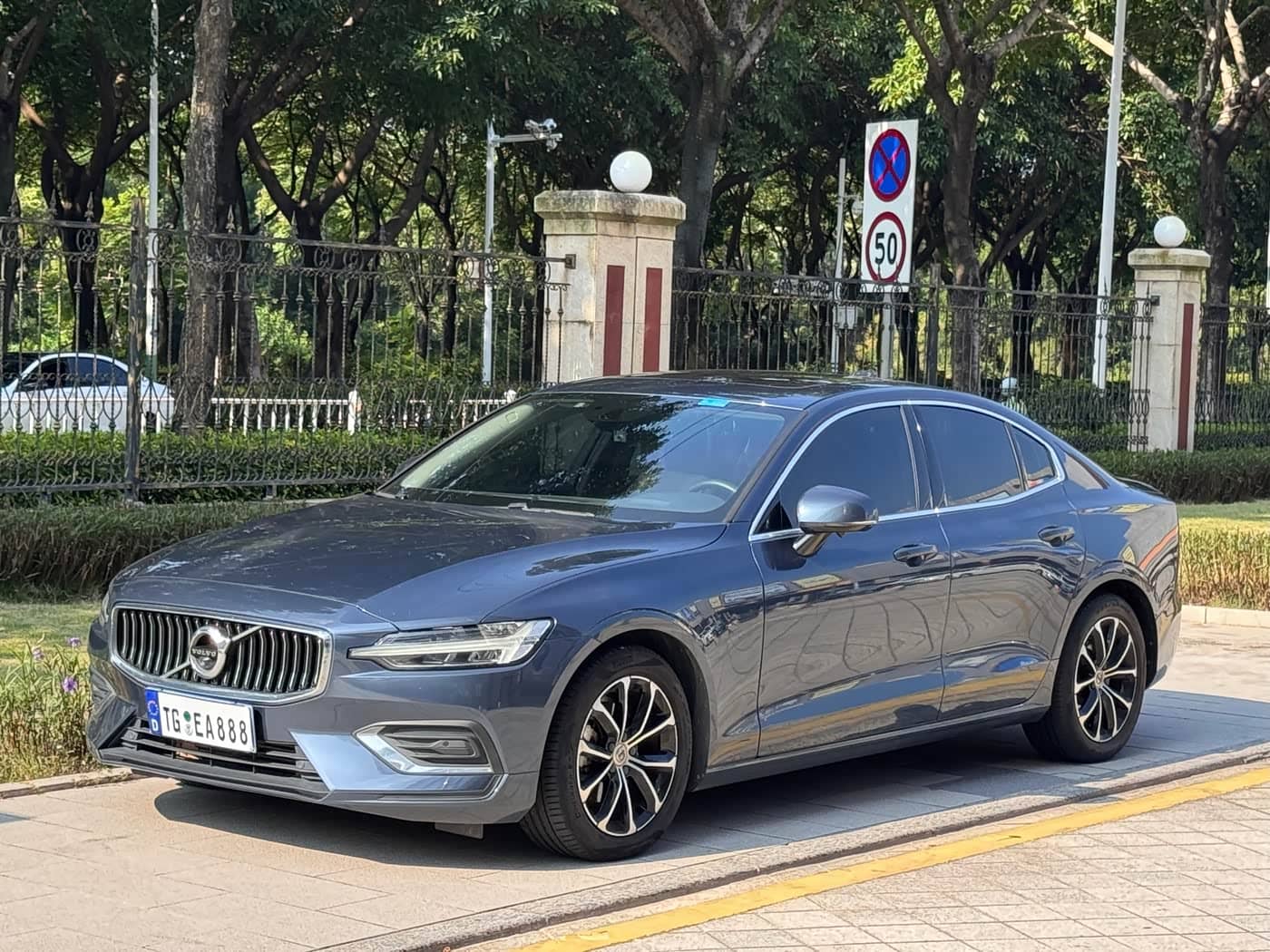 Volvo S60