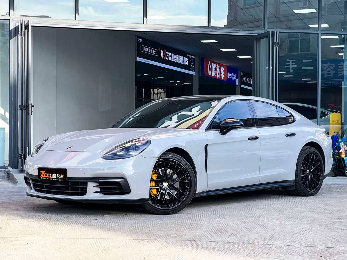 Porsche Panamera