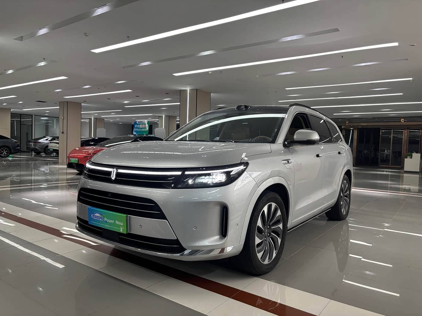 AITO Wenjie AITO M7