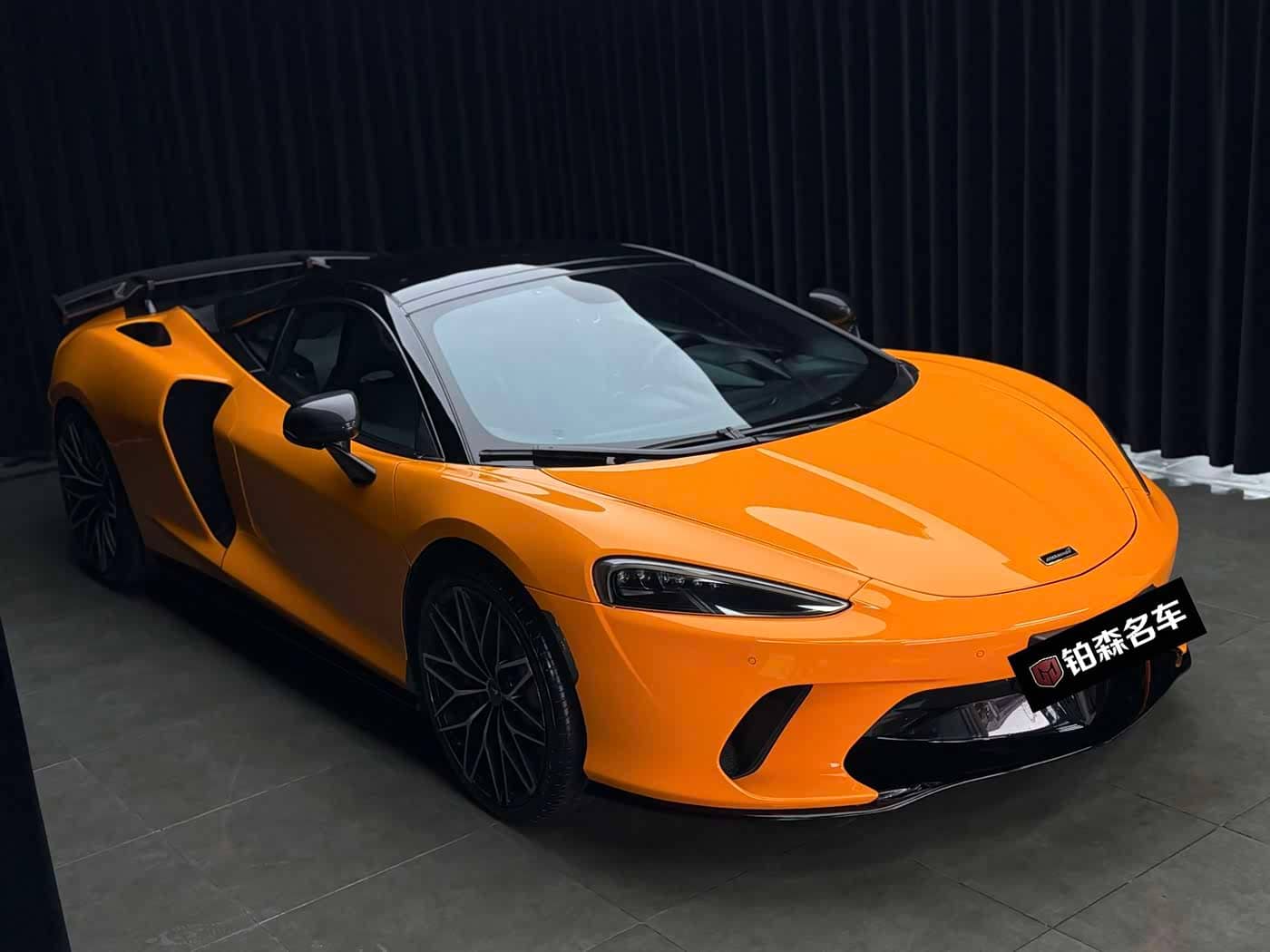 McLaren GT