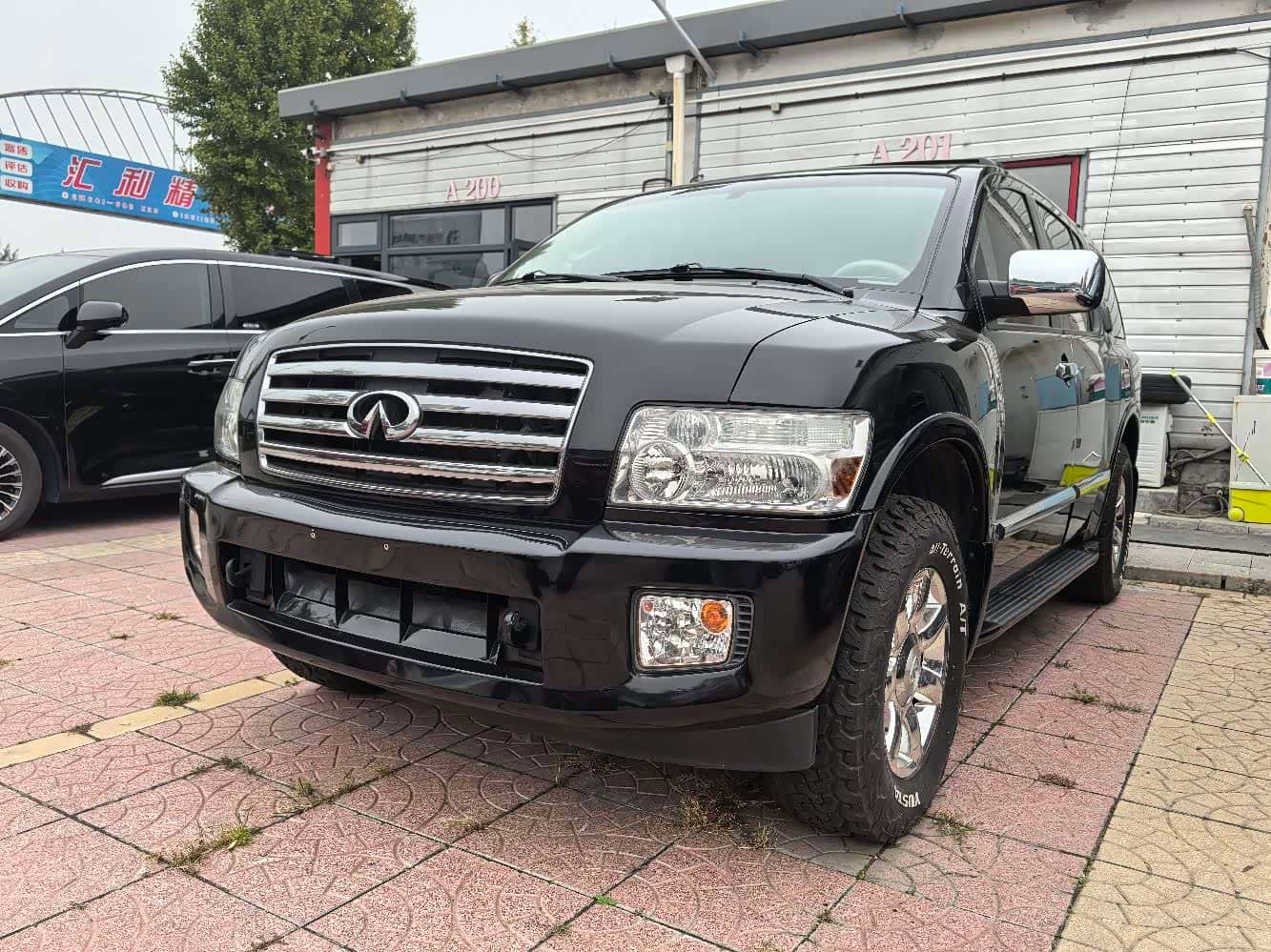 Infiniti QX