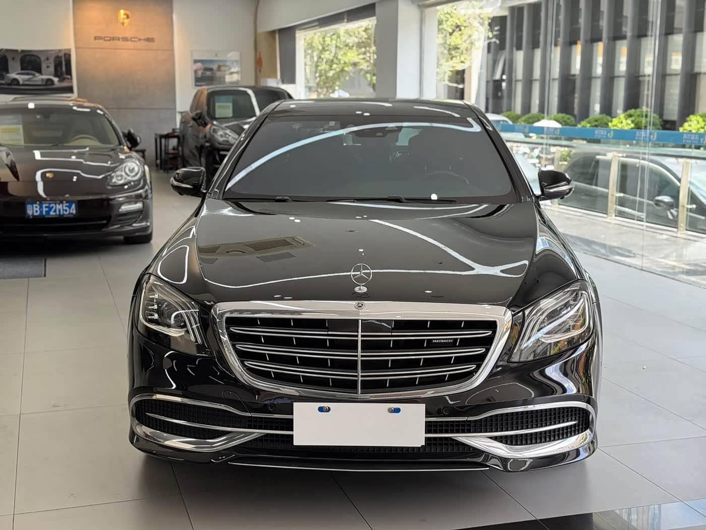 Mercedes-Benz Maybach S-Class