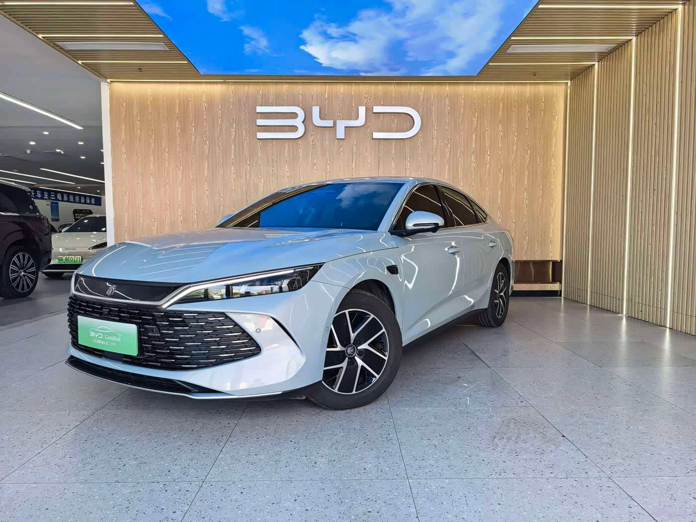 BYD Qin L