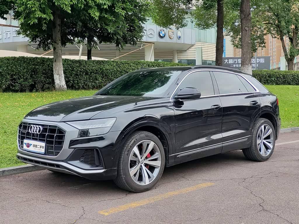 Audi Q8