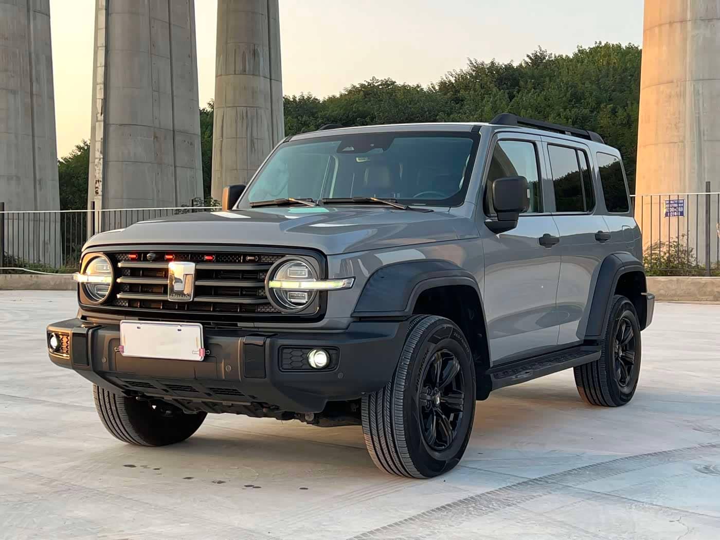 Tank 300