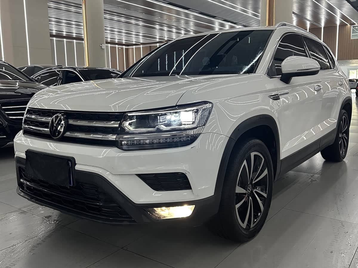 Volkswagen Tharu