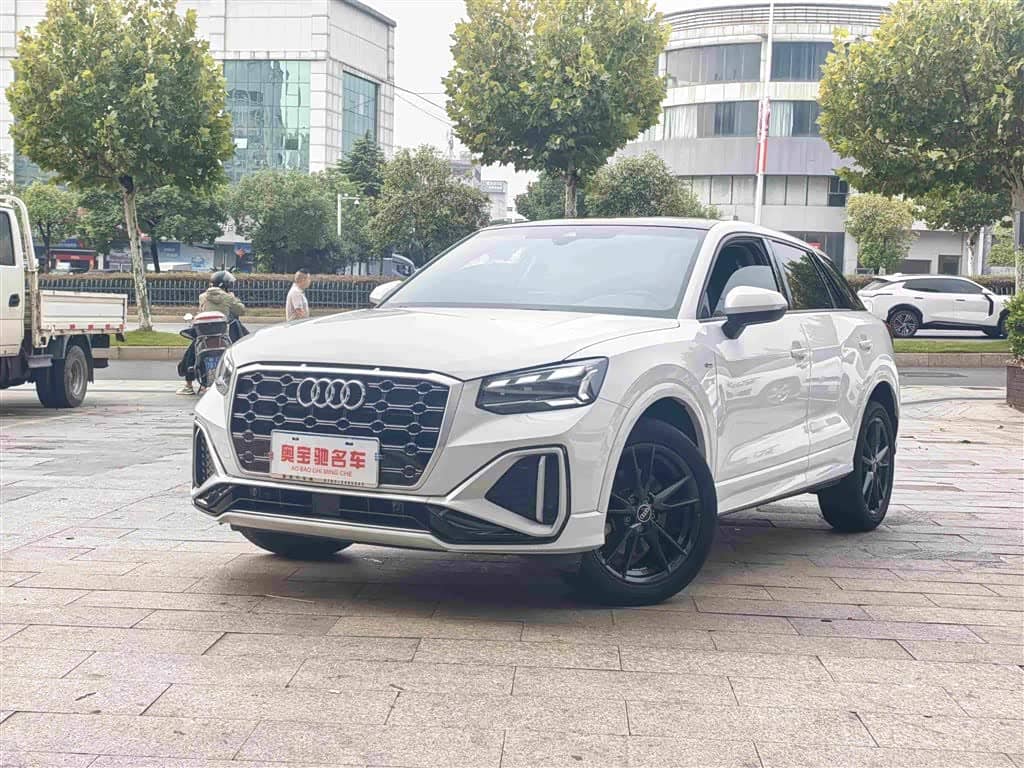 Audi Q2L