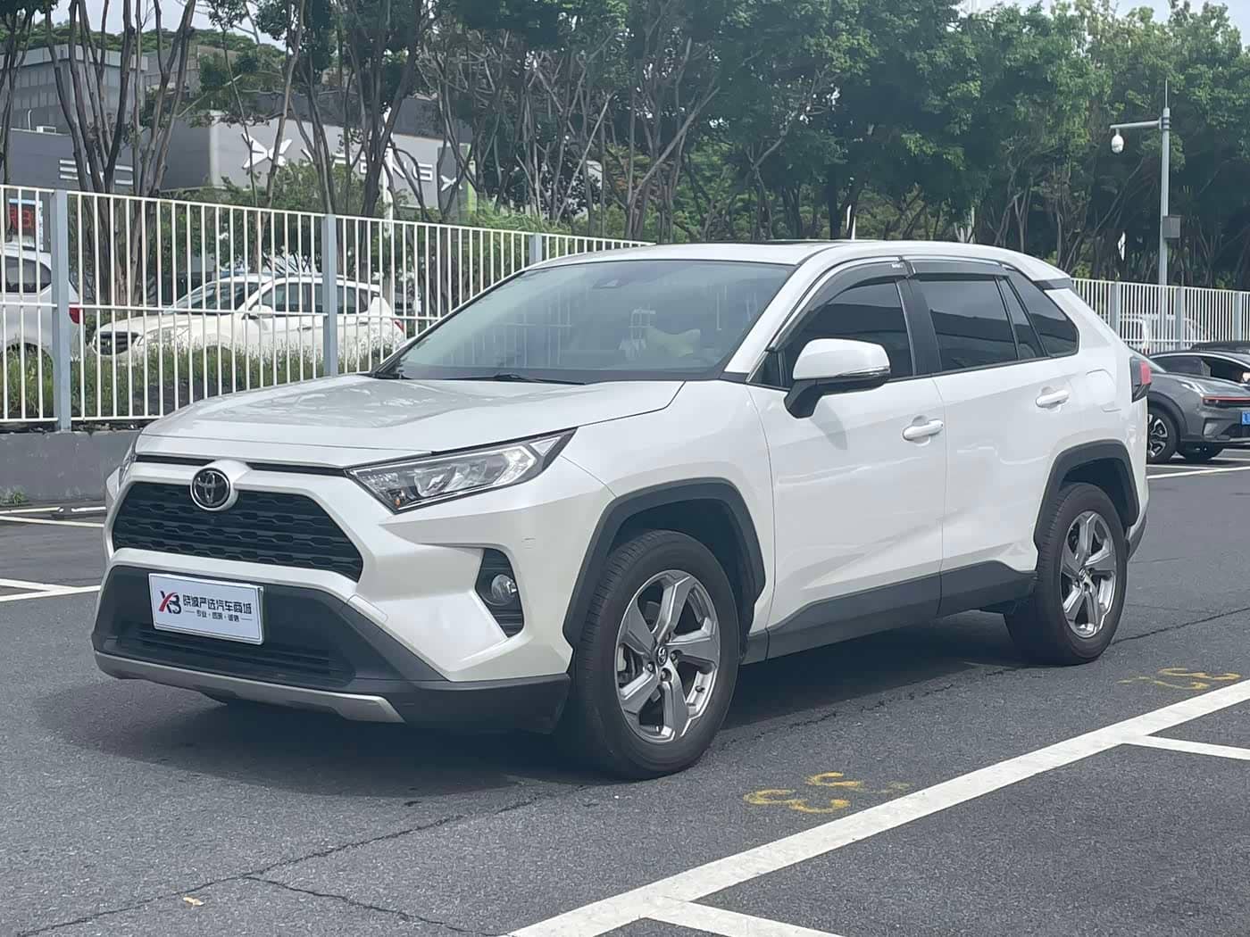 Toyota RAV4 Rongfang