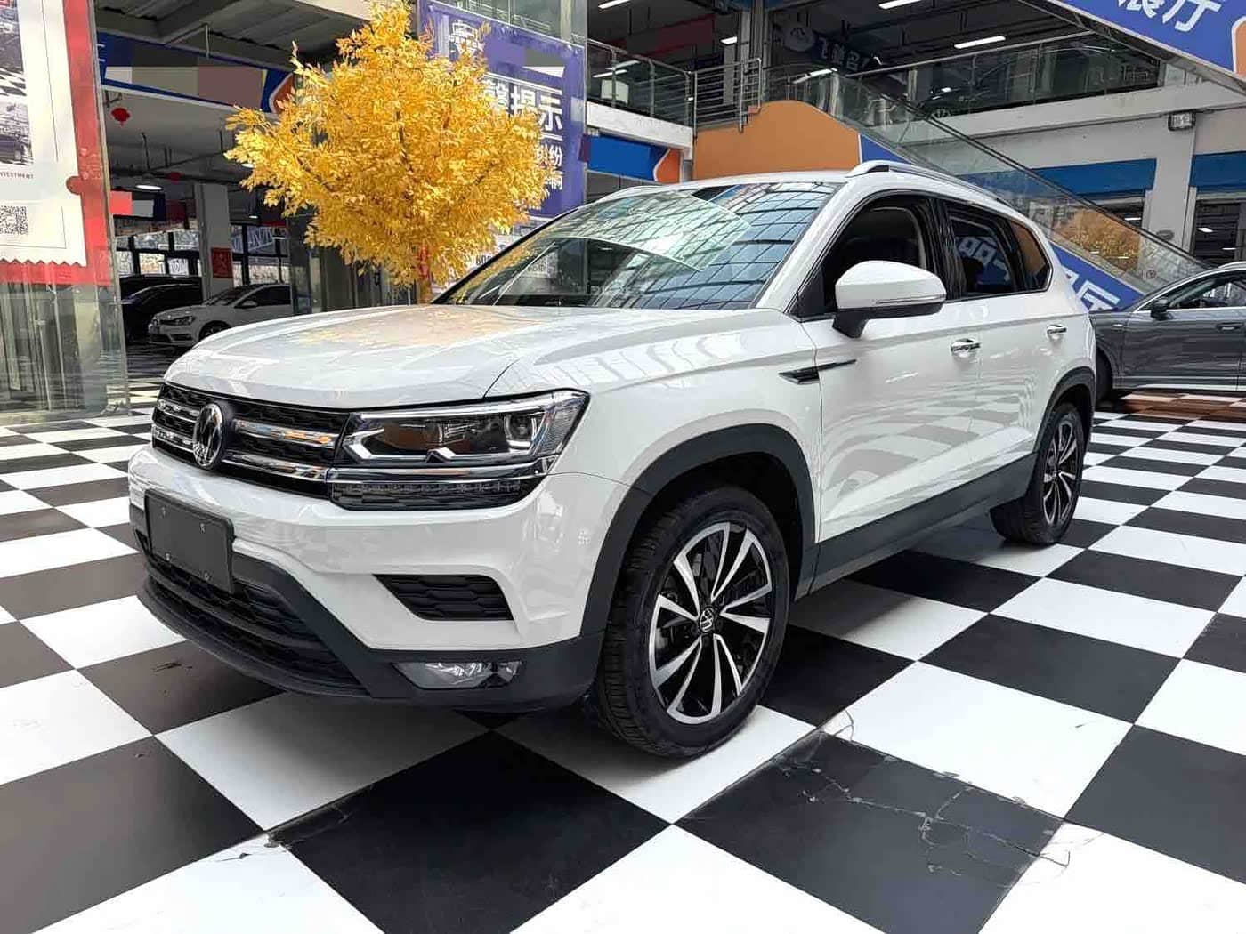 Volkswagen Tharu