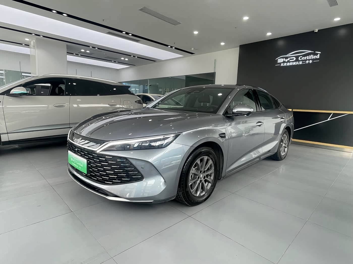 BYD Qin L