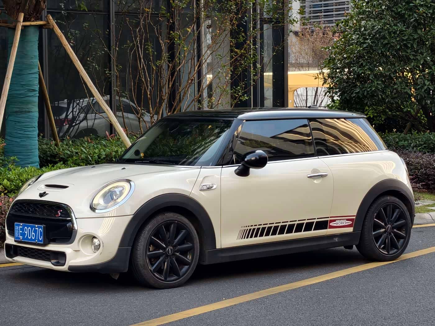 MINI MINI