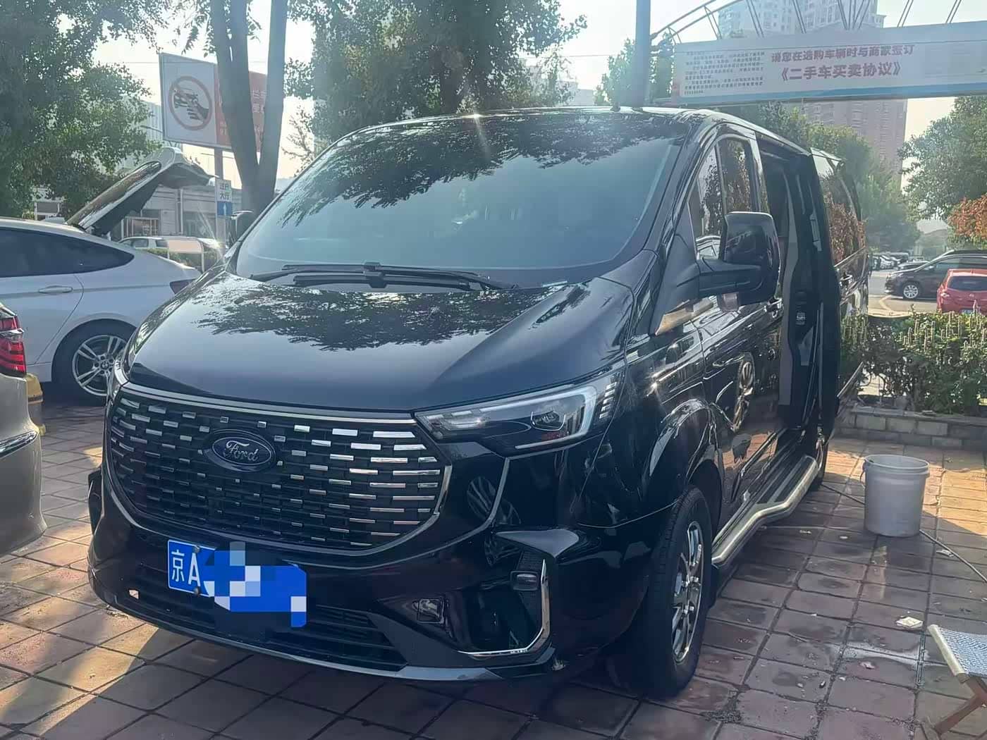Ford Tourneo