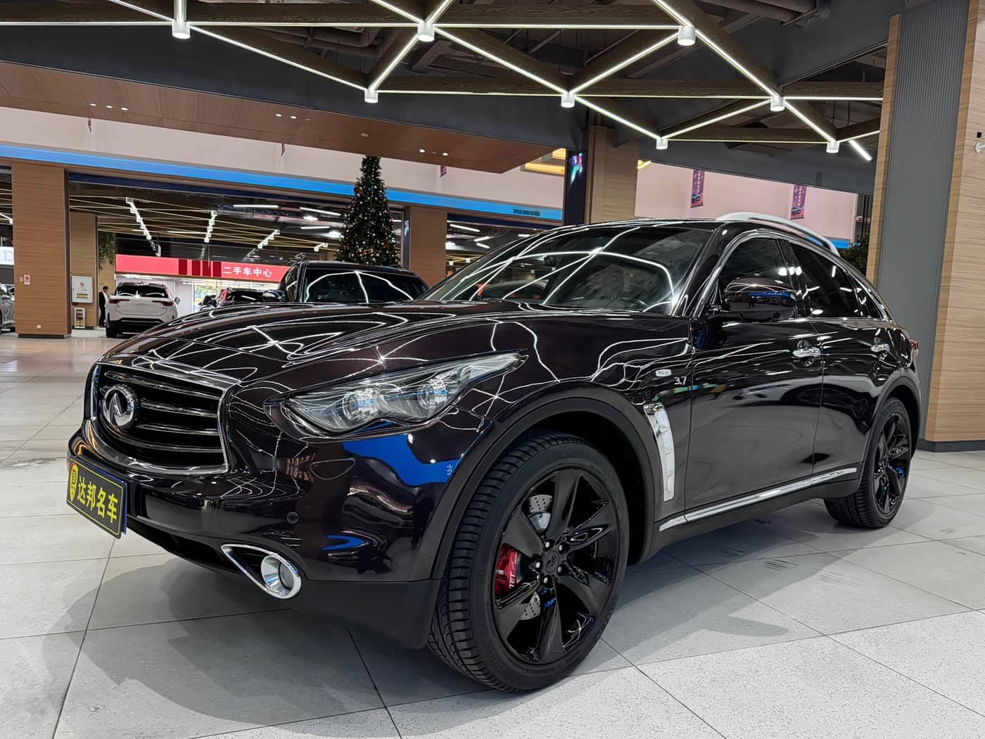 Infiniti QX70