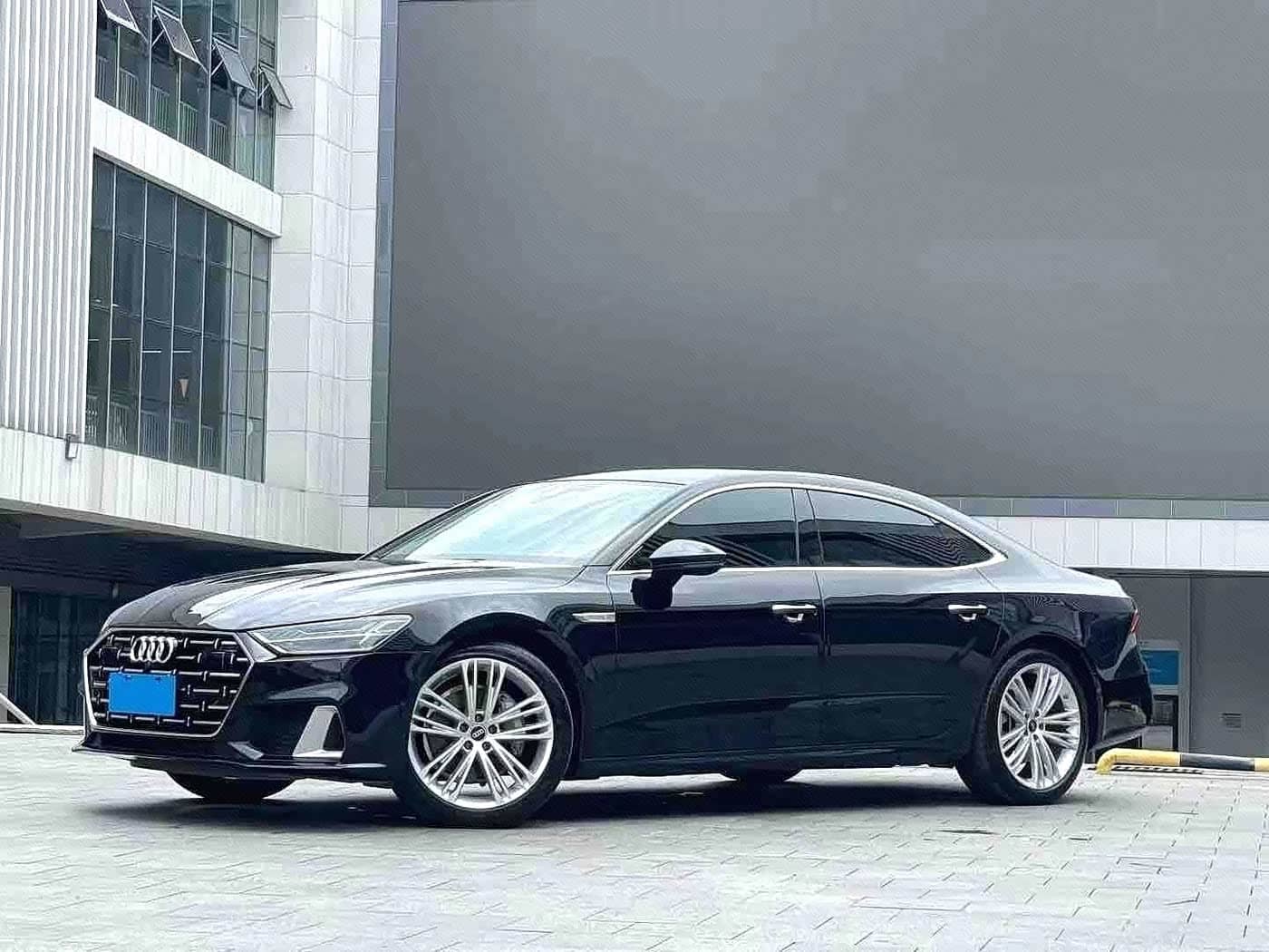 Audi A7L
