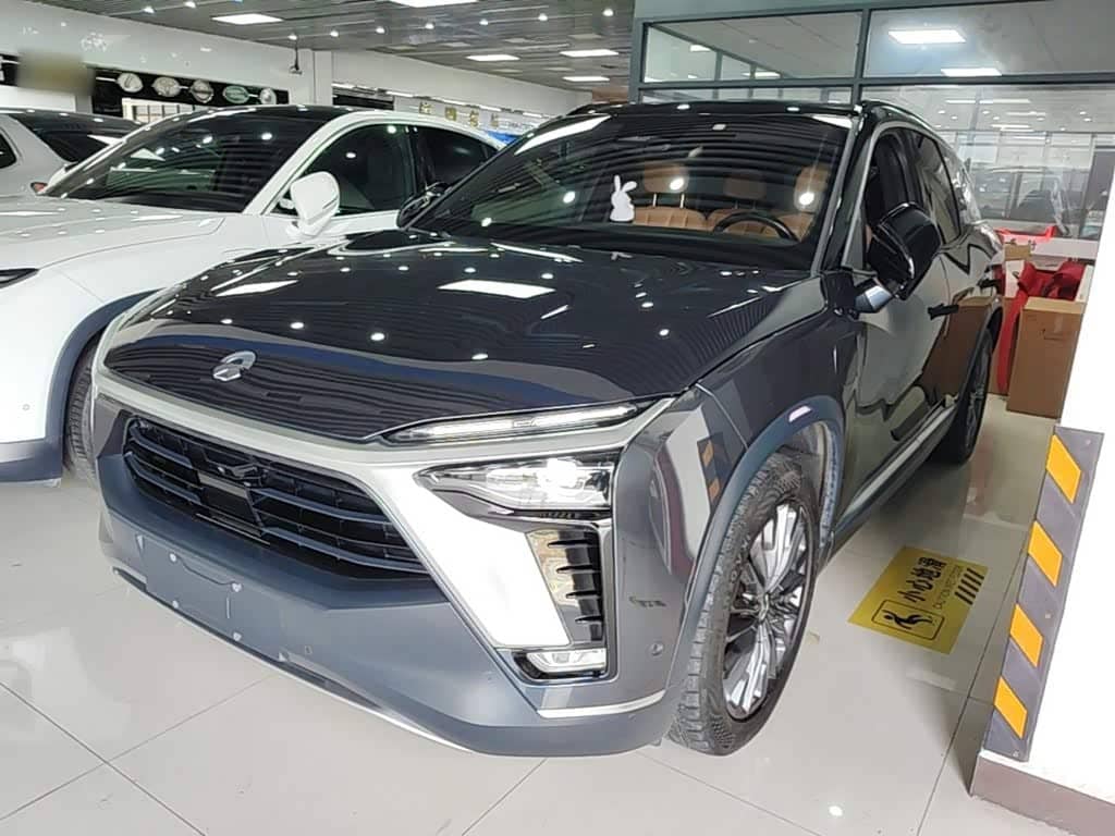 NIO ES8