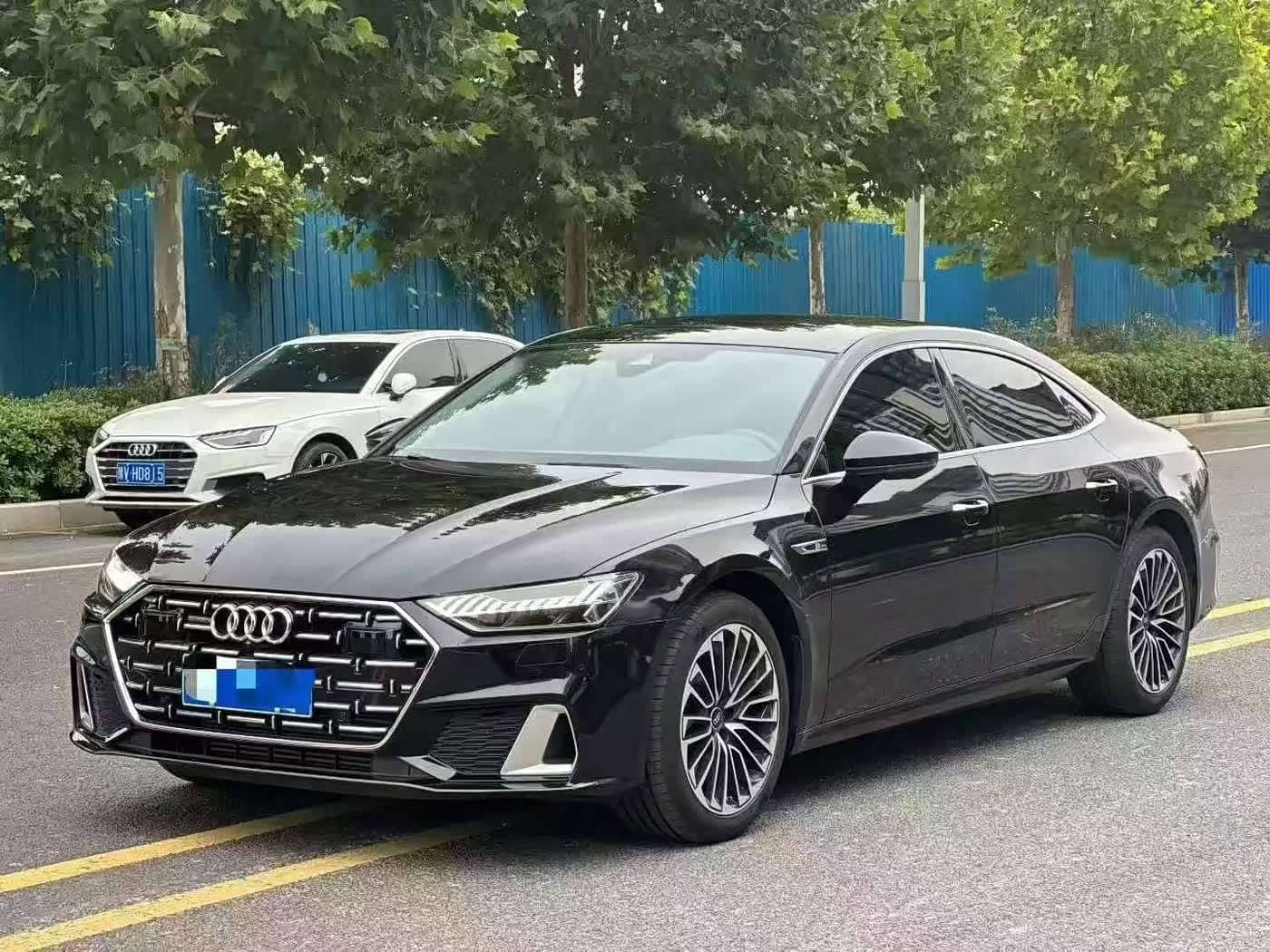 Audi A7L