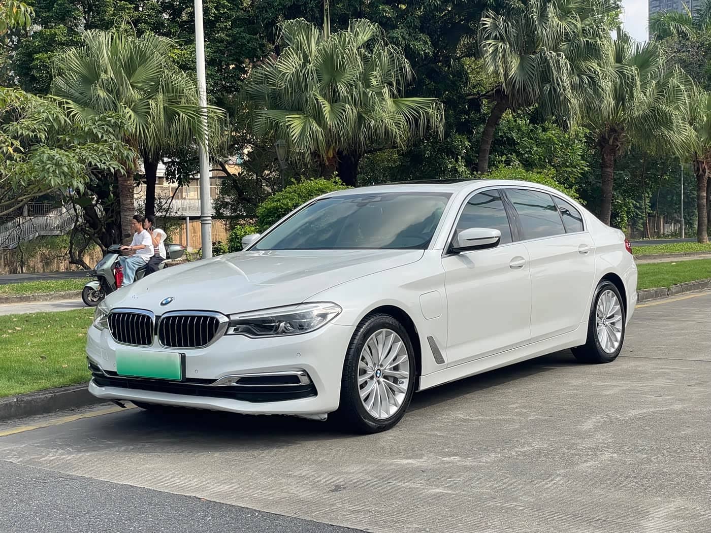 BMW 5 Series New Energy
