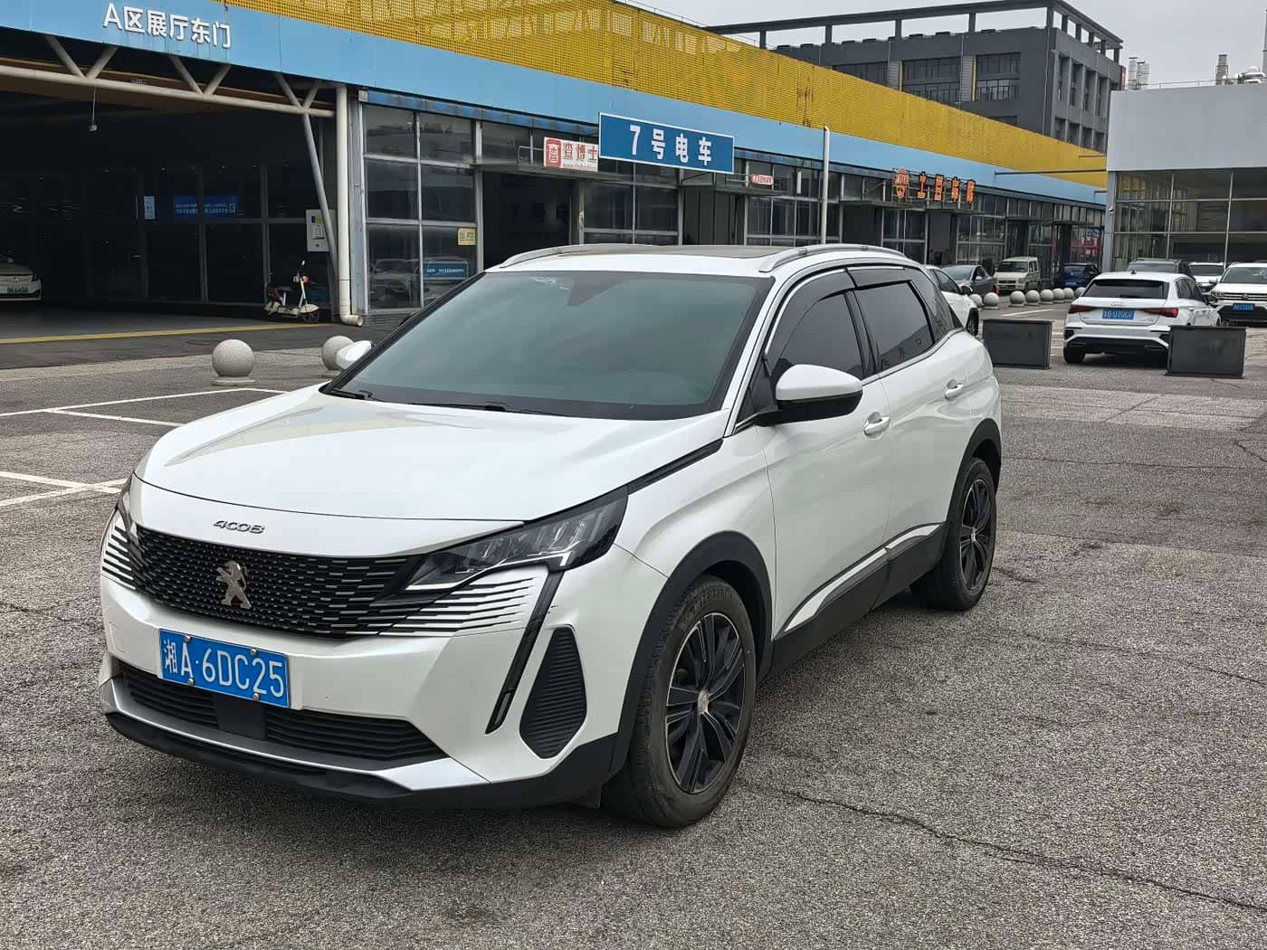 Peugeot 4008