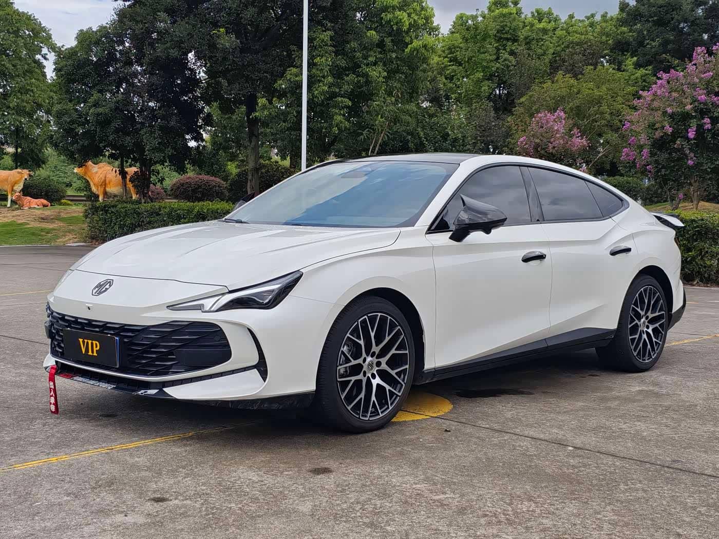 MG MG7