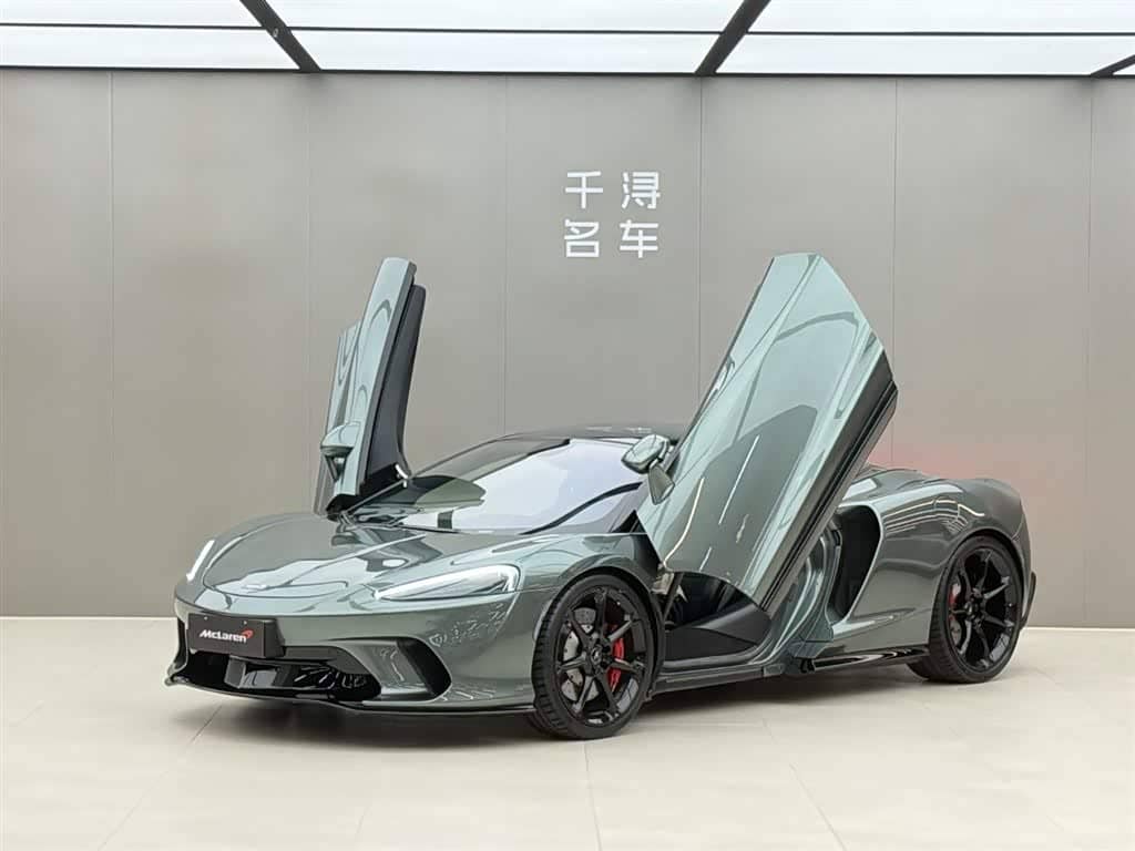McLaren GT