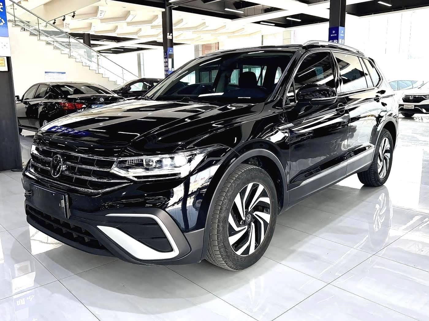 Volkswagen Tiguan L