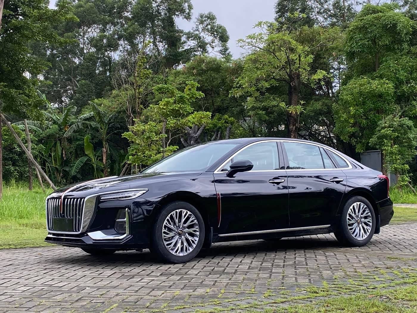Hongqi H5