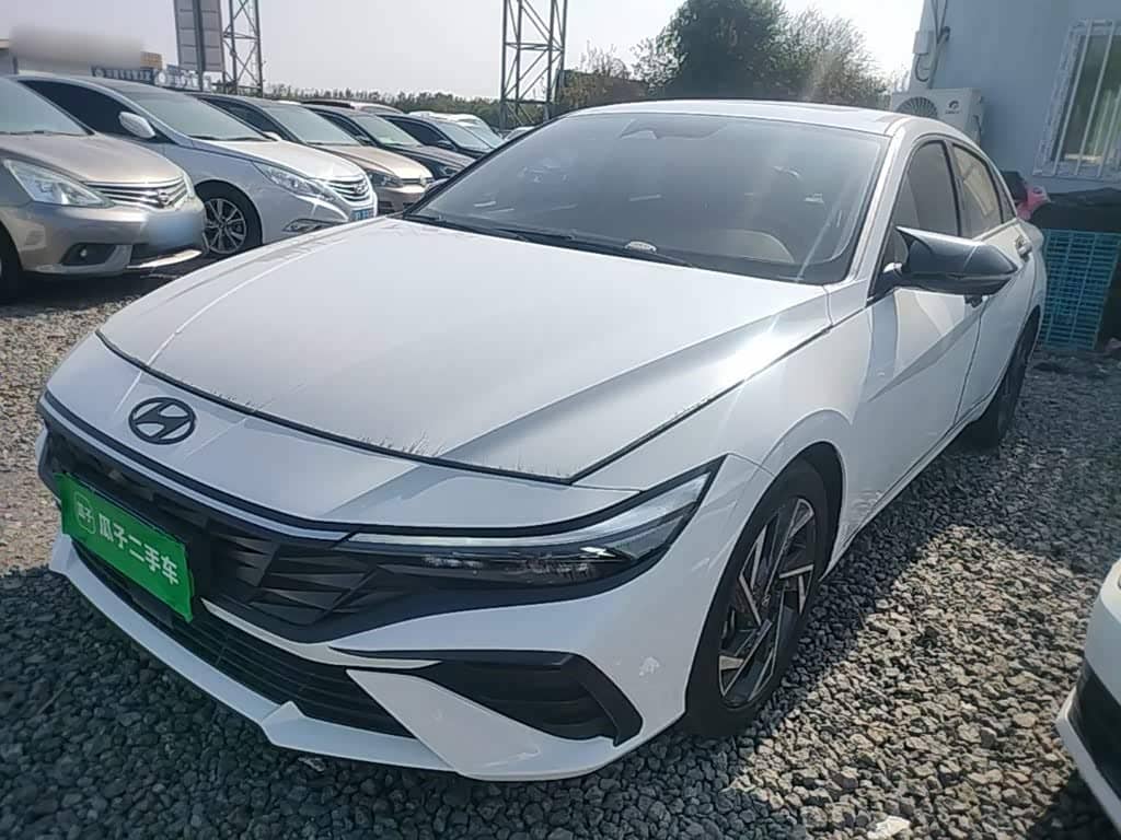 Hyundai Elantra