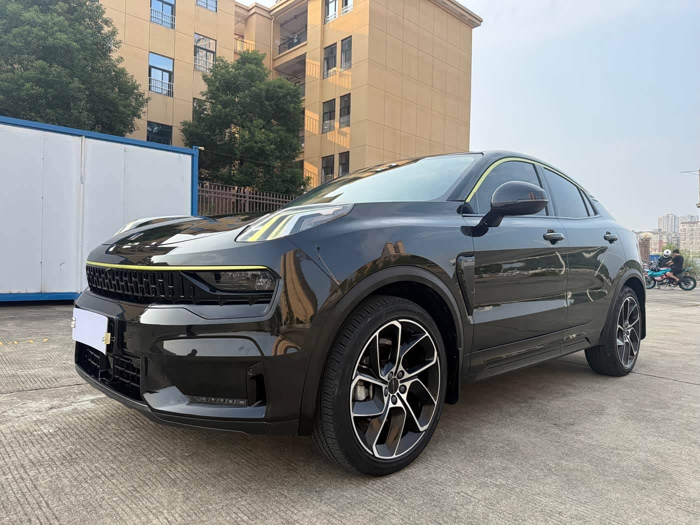 Lynk & Co 05