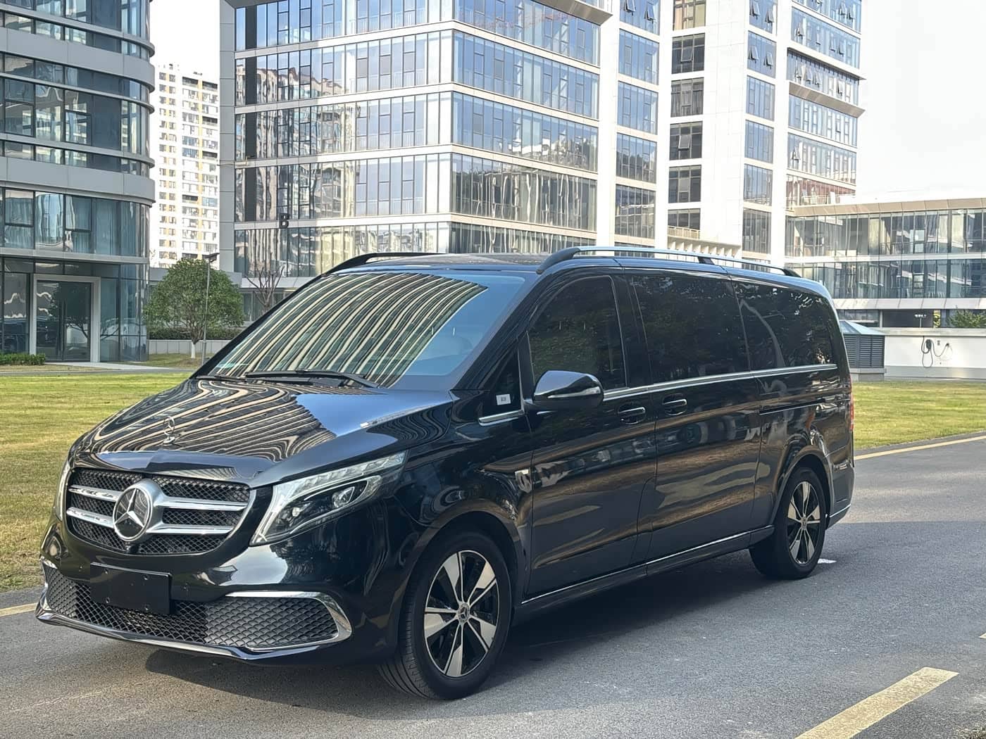 Mercedes-Benz V-Class