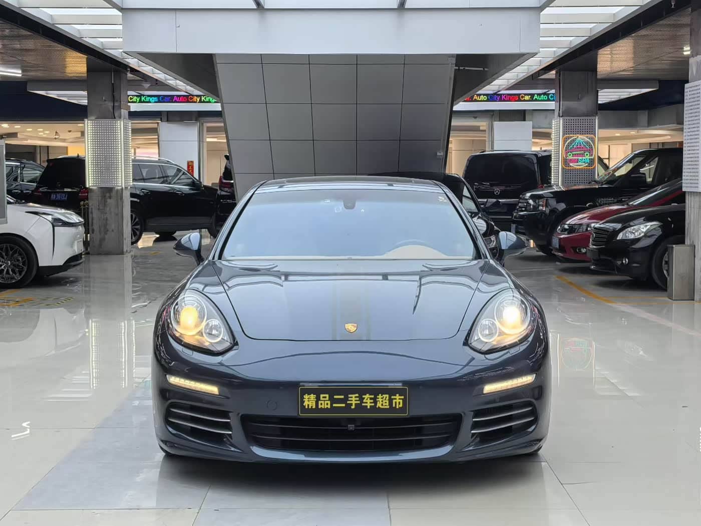 Porsche Panamera