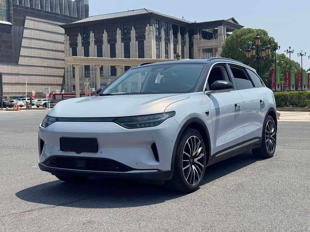 Leapmotor C11