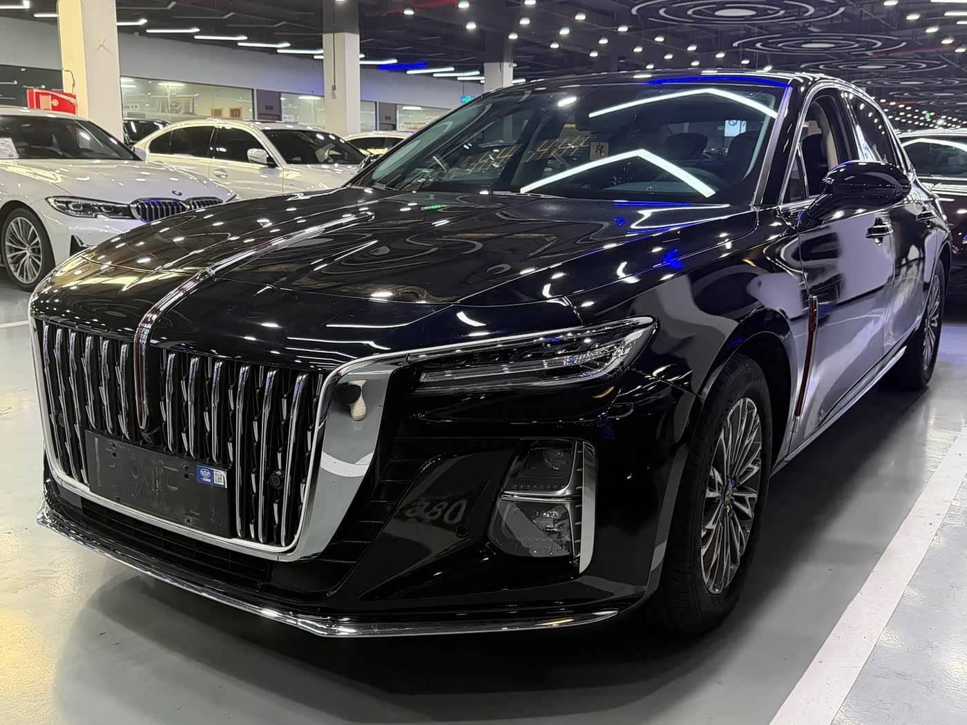Hongqi H5