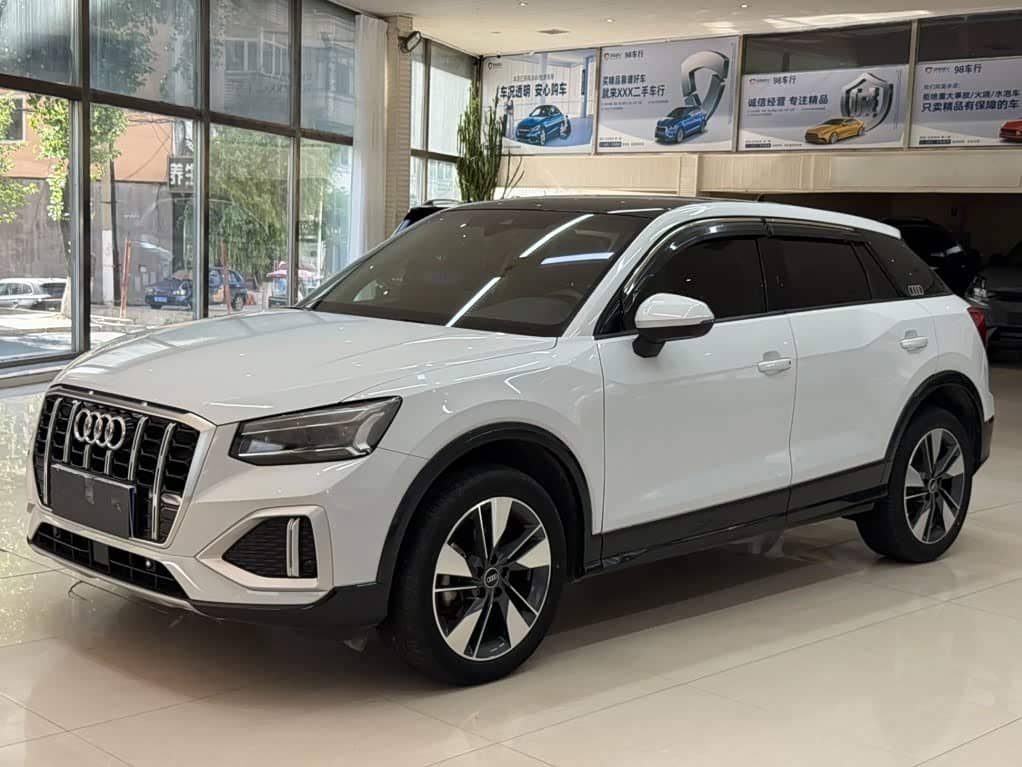 Audi Q2L
